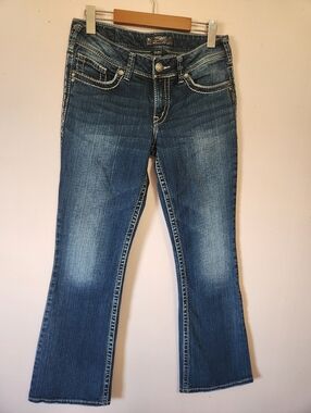 Silver Jeans Co Suki Mid Rise Bootcut Jeans Thick Stitch Rhinestone Flap Sz 28